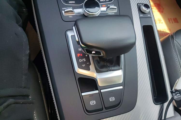 Used Audi Q5L 2018 45 TFSI Prestige Fashion Edition China V Emission Standard