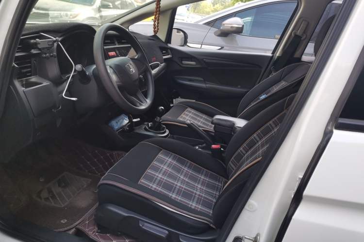 Used Honda Fit 2016 1.5L LX Manual Comfort Model
