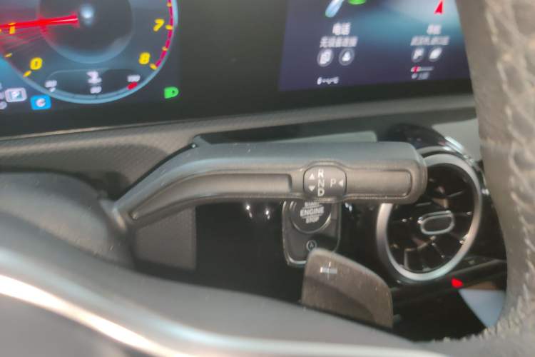 Used Mercedes-Benz A-Class 2022 Restyled A 200 L Sport Sedan Fashion Version Gear Lever