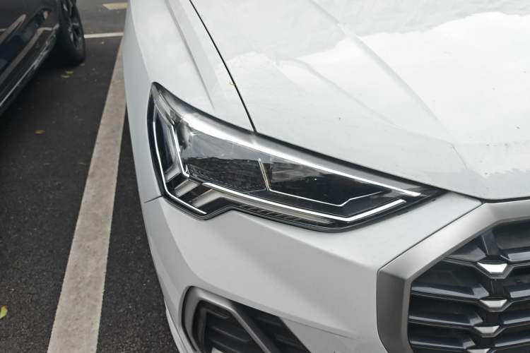 Used Audi Q3 2023 35 TFSI Fashion Dynamic Model (1.4T)