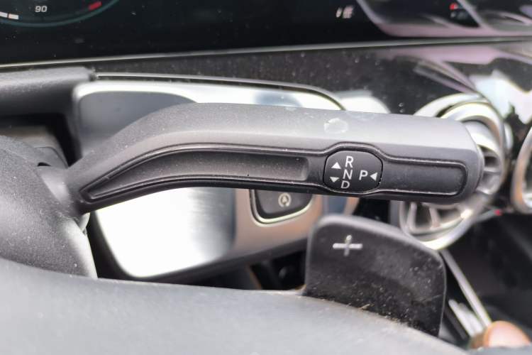 Used Mercedes-Benz GLB 2021 GLB 200 Dynamic Edition Gear Lever