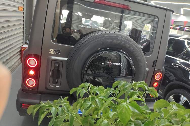 Used 212 T01 2024 2.0T Mechanic
