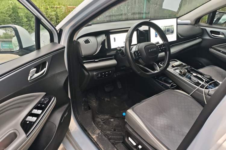 Used AION S Plus 2023 70 Enjoy Edition Lithium Iron Phosphate Driver Seat