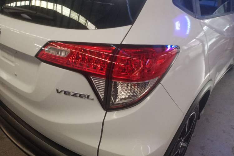 Used Honda Vezel 2020 1.5L CVT Pioneer Edition
