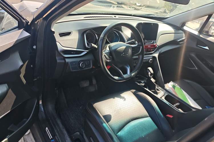 Used Chevrolet Orlando 2020 Light Hybrid Redline 530T Automatic Enjoyment Edition (5+2 Models)