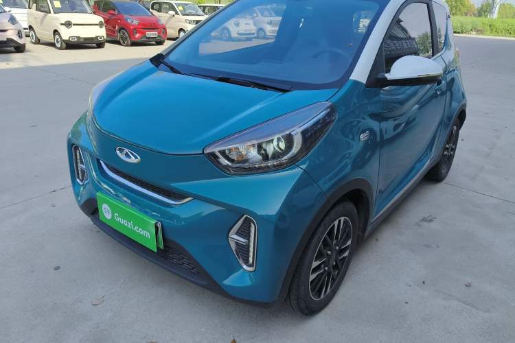 Used Chery Little Ant 2022 Revised Version Sweet Pink Edition Half-Sugar Version Lithium Iron Phosphate 30.7 kWh 30 kW 301 km