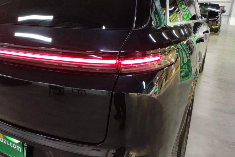 Used Li Auto L7 2023 Air model
