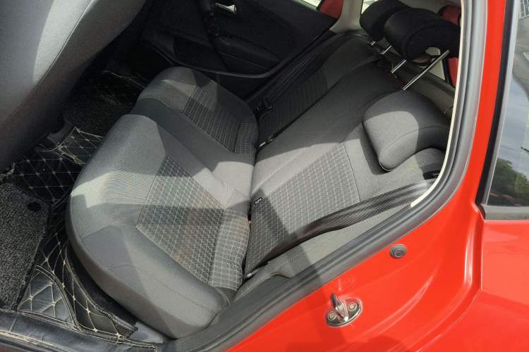 Used Volkswagen Polo 2016 1.6L Automatic Comfort Model Left Rear Seat