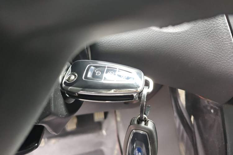 Used Ford Focus 2017 Sedan 1.6L Manual Fashion Edition Smart Drive Version