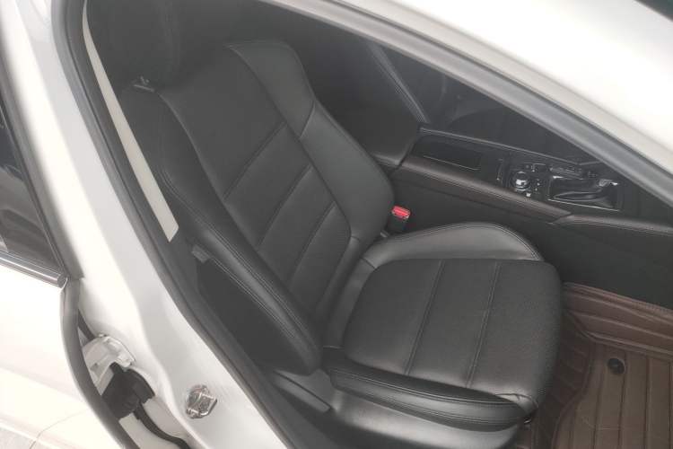 Used Mazda Atenza 2017 2.0L Blue Sky Luxury Edition
