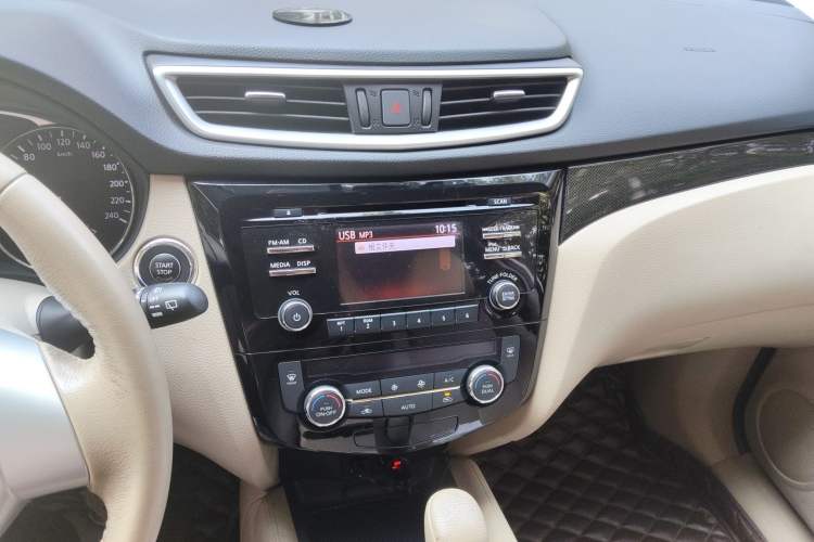 Used Nissan X-Trail 2014 2.5L CVT Luxury Edition 4WD
