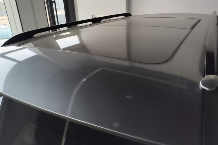 Used Formula Leopard 5 2023 Cloud Ride Flagship Edition Roof