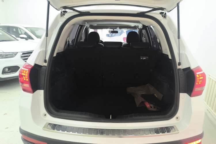 Used Haval H6 2018 Red-Label Sport Edition 1.5T Automatic Two-Wheel Drive Elite Model Trunk