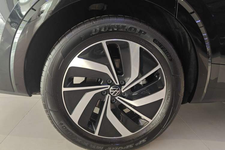 Used Volkswagen Viloran 2024 380TSI Luxury Edition Right Rear Wheel Hub