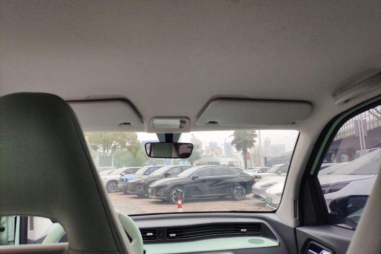 Used Wuling Hongguang MINIEV 2022 Macaron Premium Model – Lithium Iron Phosphate