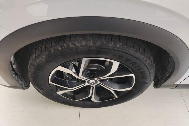 Used BYD Yuan PLUS 2024 Honor Edition 430KM Leading Model Left Front Wheel Hub