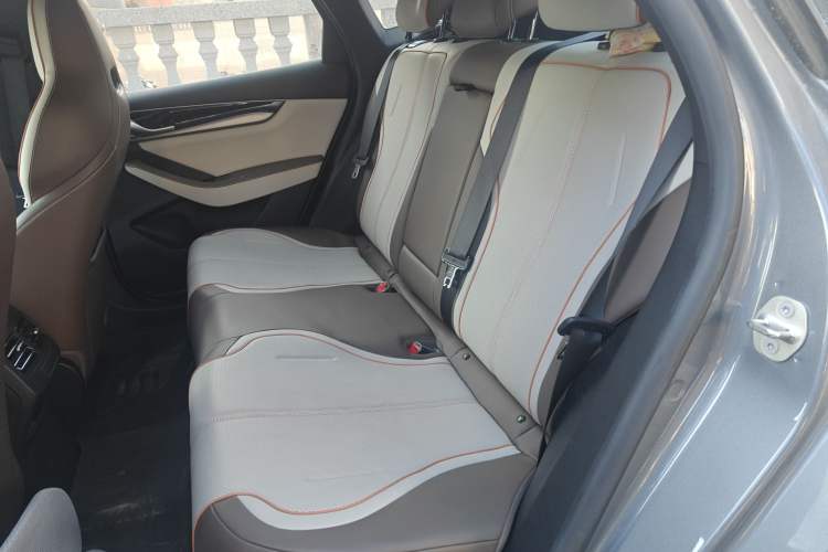 Used BYD Qin PLUS 2024 Honor Edition EV 420KM Leading Model
