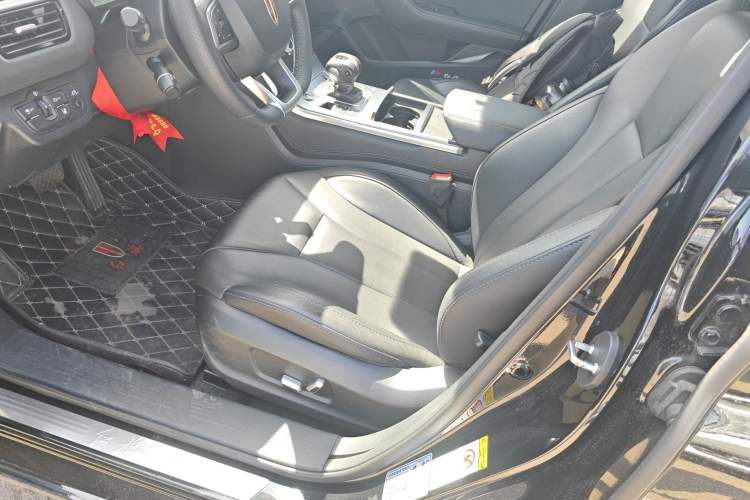 Used Hongqi H5 2022 Classic Model Facelift 1.8T Automatic Smart Connect Flagship Edition Left Front Seat