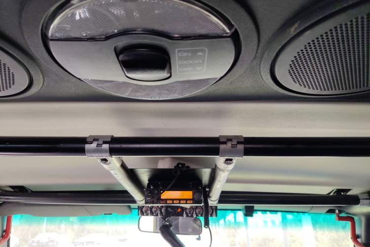 Used BAIC Off-Road BJ40 2016 2.3T Automatic Four-Wheel Drive Premium Edition Headliner