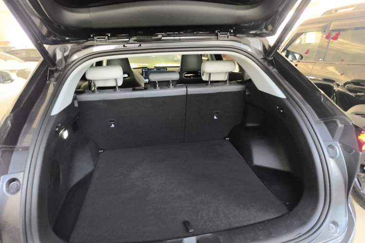 Used CHANGAN UNI-Z New Energy 2024 Blue Whale Smart Electric iDD 125km Beyond Edition
