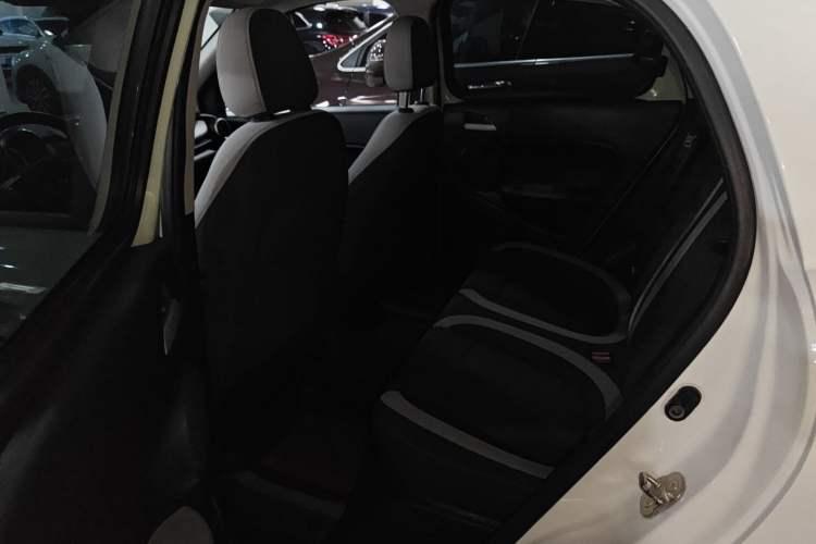 Used ORA Black Cat 2022 Updated Version 301 km Cute Pet Edition Lithium Iron Phosphate