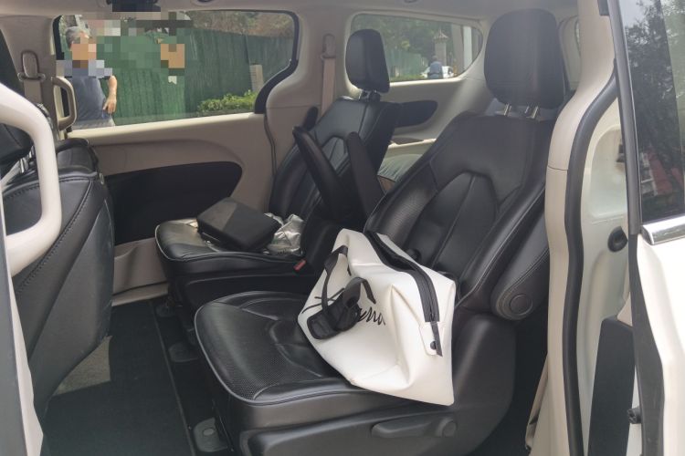 Used Chrysler Grand Voyager PHEV 2019 3.6L Plug-in Hybrid
