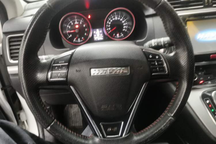 Used Haval H6 2015 Sport Edition 1.5T Automatic Two-Wheel Drive Luxury Model
