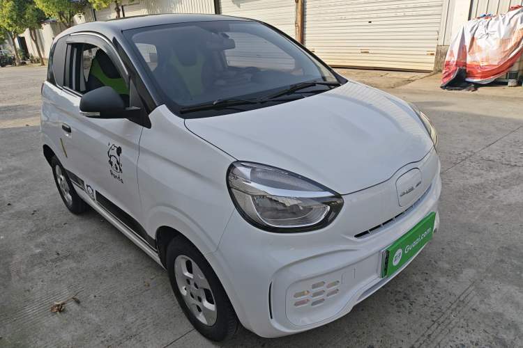 Used Roewe Clever 2021 302 km New Four-Seater Super-Efficient Version
