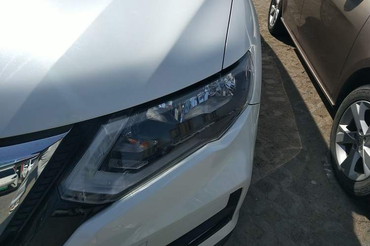 Used Nissan X-Trail 2019 2.0L CVT Smart Connect Comfort Edition 2WD
