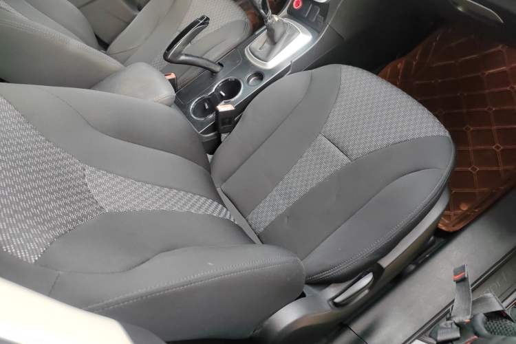 Used GAC Trumpchi GS5 2012 2.0L Manual Two-Wheel Drive Comfort Edition
