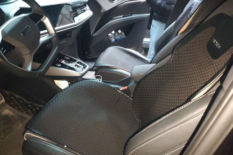 Used Audi Q5 e-tron 2023 40 e-tron Starry Edition Mecha Kit Left Front Seat