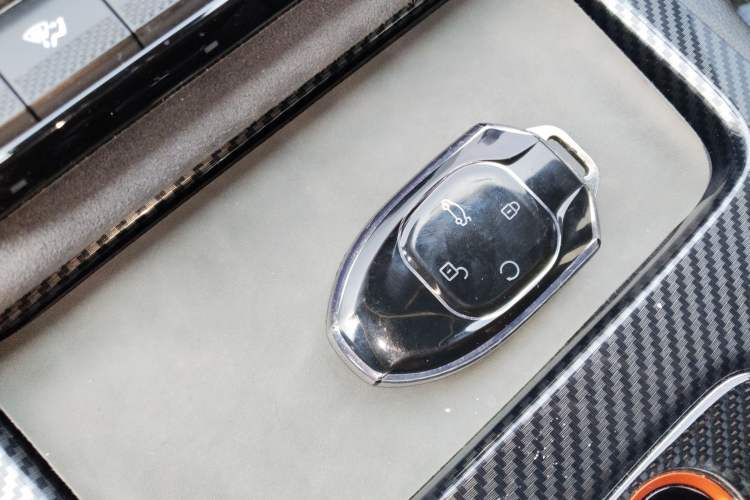 Used GAC Trumpchi EMPOW 2023 400T Automatic R MAX Vehicle Key