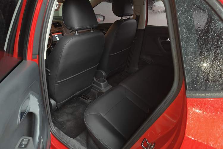 Used Volkswagen Polo 2016 1.6L Automatic Comfort Model Left Rear Seat