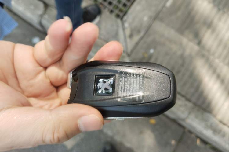 Used Peugeot 408 2014 1.8L Automatic Luxury Edition