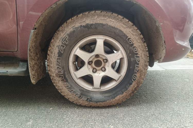 Used Foton Tunland 2015 2.8T Diesel Two-Wheel Drive Entry Version BJ493ZLQ4
