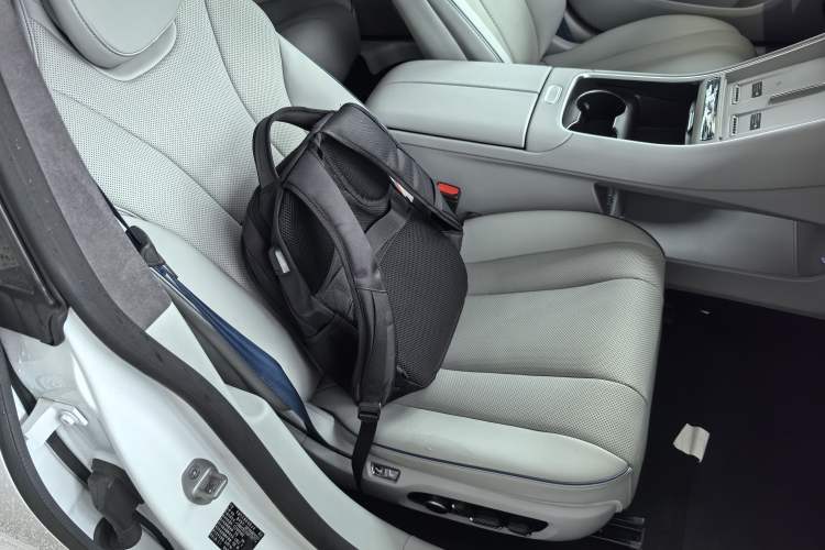 Used Hima Luxeed S7 2025 855 km Max