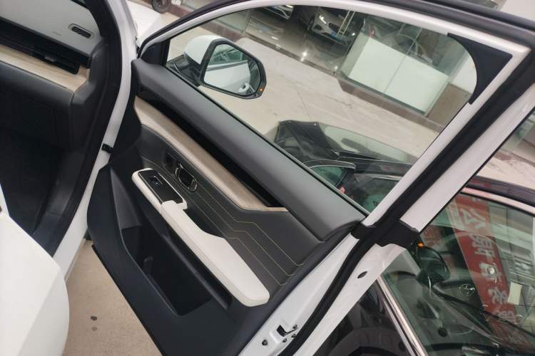 Used JETOUR Shanhai L6 2024 1.5TD DHT MAX