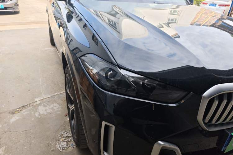 Used BMW X5 2023 xDrive 30Li Luxury M Sport Package
