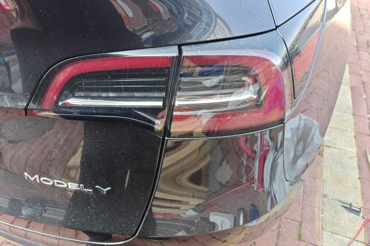 Used Tesla Model Y 2024 Rear-Wheel-Drive Version
