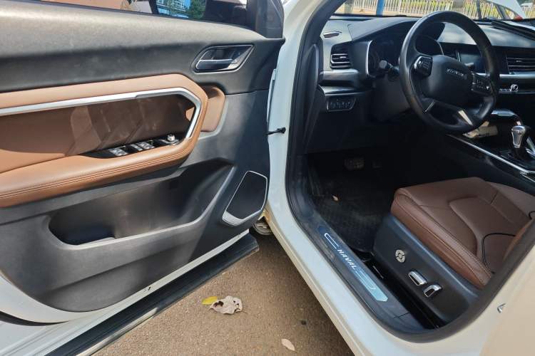 Used Haval H6 2017 Red-Label 1.5T Automatic Two-Wheel Drive Smart Edition Driver Seat