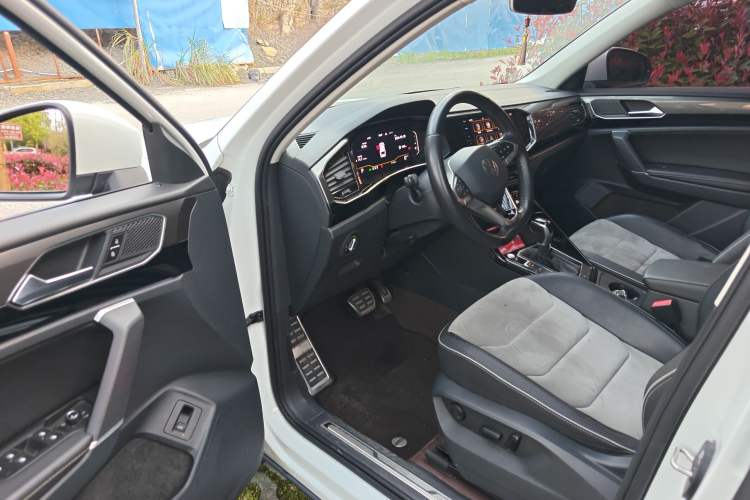 Used Volkswagen Tayron X 2020 330TSI Two-Wheel Drive Luxury Smart Connectivity Version