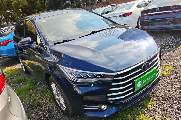 Used BYD Song MAX 2019 1.5T Manual Smart Connect Ruiyi Model 6 Seats China V Standard
