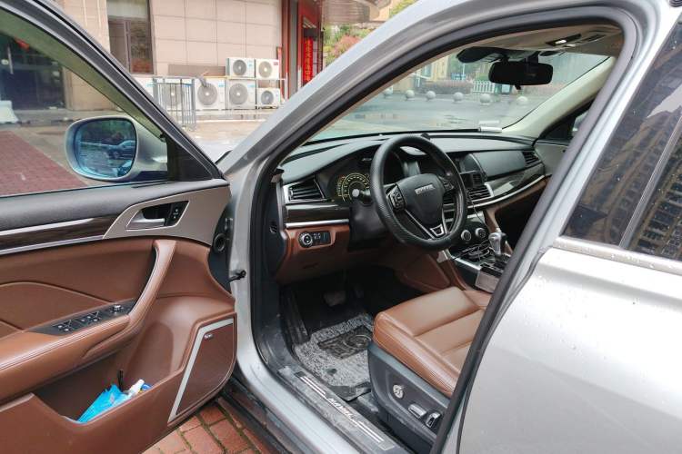 Used Haval H7 2018 Revised Version Blue-Label H7 2.0T Automatic Smart Enjoyment Trim
