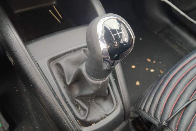 Used Nissan Kicks 2019 1.5L Manual Cool Edition