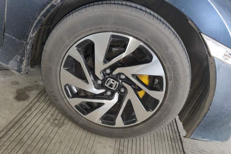 Used Honda Civic 2016 220TURBO CVT Luxury Edition
