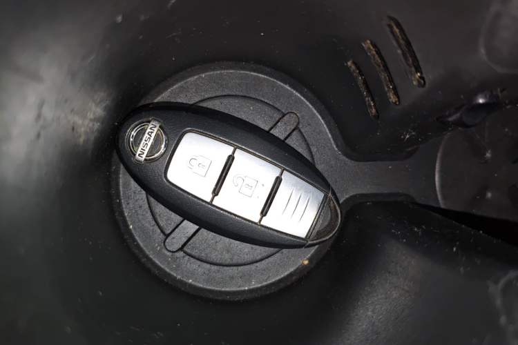 Used Nissan X-Trail 2015 2.0L CVT Comfort MAX Edition 2WD
