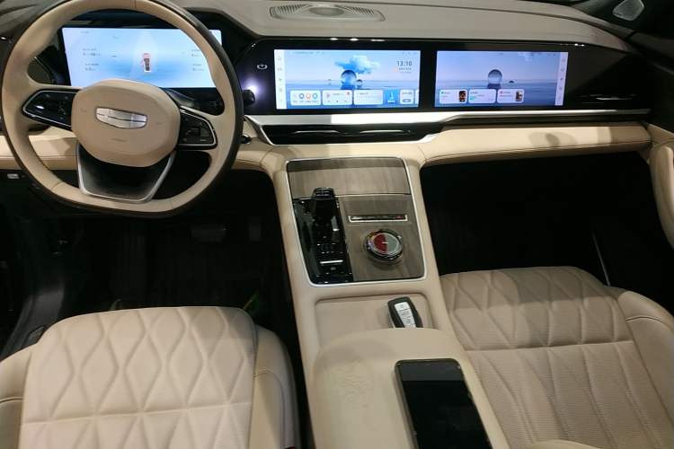 Used Geely Auto Monjaro L 2025 Dongfang Yao 2.0TD Automatic All-Wheel-Drive Wangyue Edition
