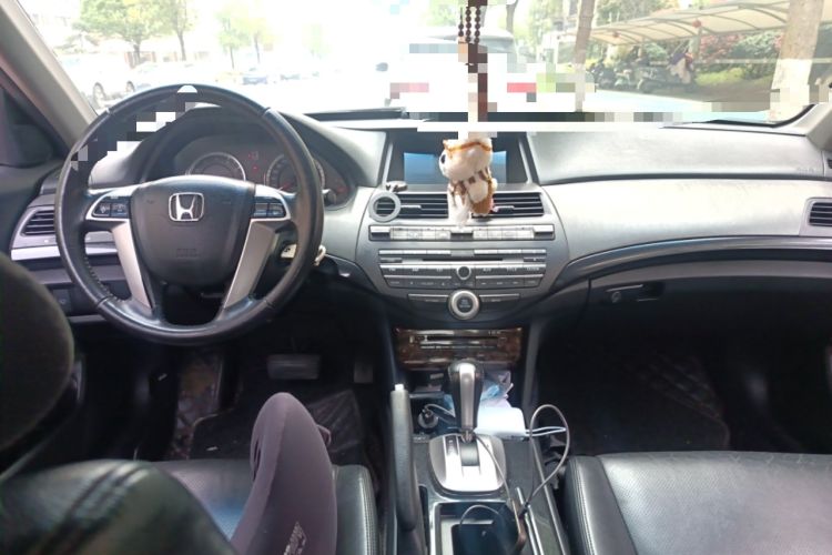 Used Honda Accord 2013 2.0L SE Center Console
