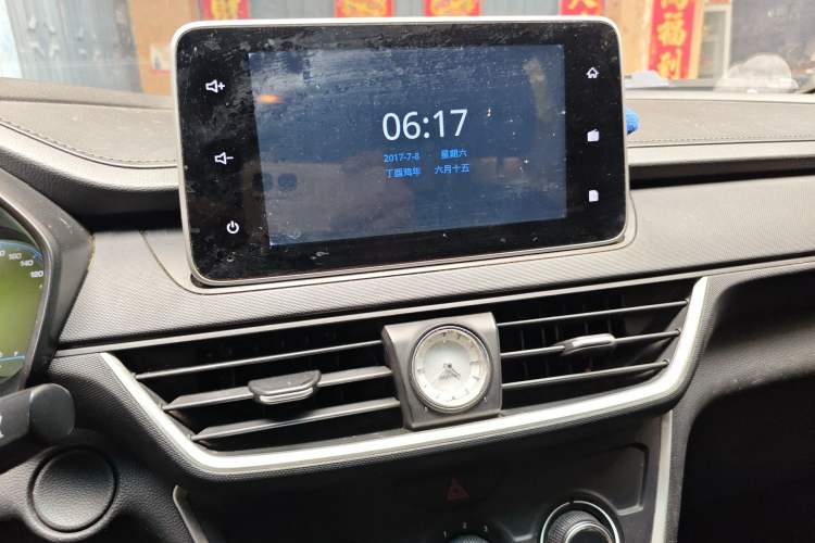 Used Wuling Hongguang S3 2018 1.5L Manual Comfort Model China V Standard Audio And AC Panel