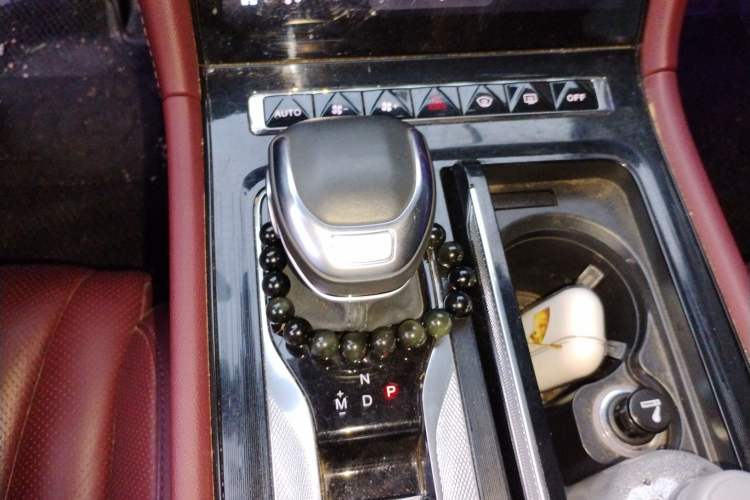 Used Hongqi H5 2024 2.0T Automatic Smart Connect Flagship Edition